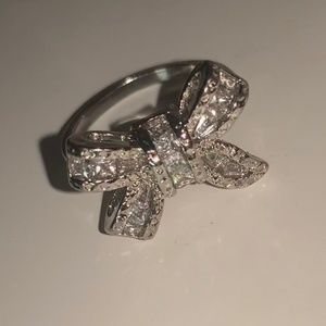 Sparkly Y2k Bow Ring